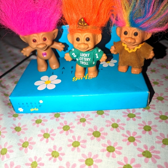 Vintage set of three Troll rubber dolls - Picture 2 of 2